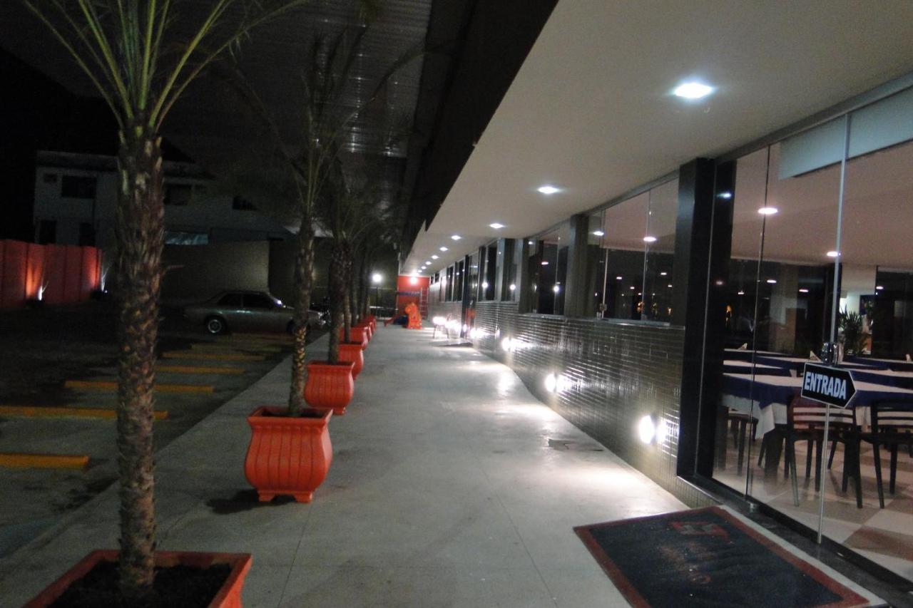 Hotel Arrastao Premium Plaza Muriaé Exterior foto